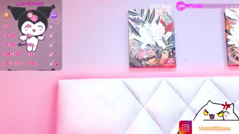 Snapshot of violettbloss chatting on 09.23.25 Violeta  online show from 09.23.25