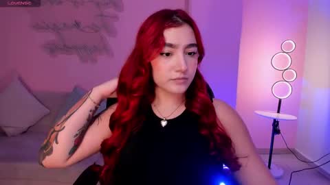 Violett Castel online show from 10.06.25