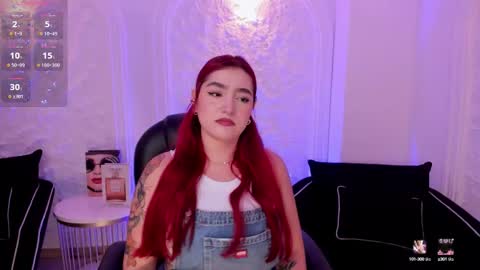Violett Castel online show from 10.16.25