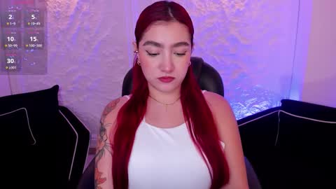 Violett Castel online show from 10.17.25