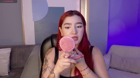 Violett Castel online show from 11.08.25