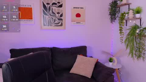 Snapshot of violettcastel chatting on 04.20.26 Violett Castel online show from 04.20.26