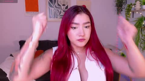 Snapshot of violettcastel chatting on 04.23.26 Violett Castel online show from 04.23.26