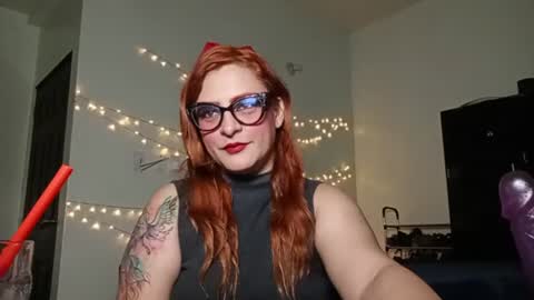 Snapshot of violettelynn_ chatting on 07.23.26 Violetta Morningstar online show from 07.23.26