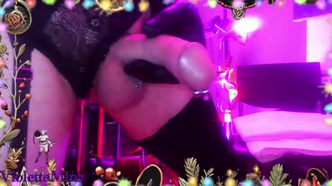 Snapshot of violetteminx chatting on 12.25.24 Violette online show from 12.25.24