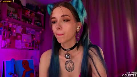 Snapshot of violettesss chatting on 04.23.26 Vi Best on my Fansly online show from 04.23.26
