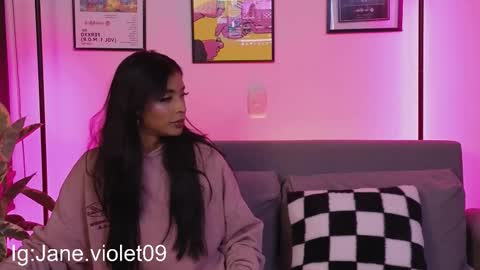 Violet online show from 09.22.25