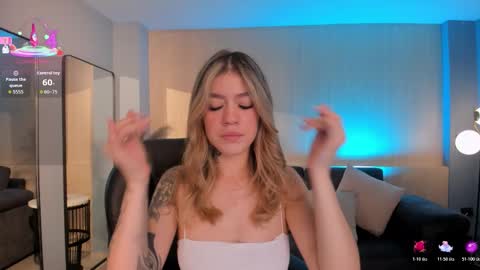 Violett  online show from 11.08.25