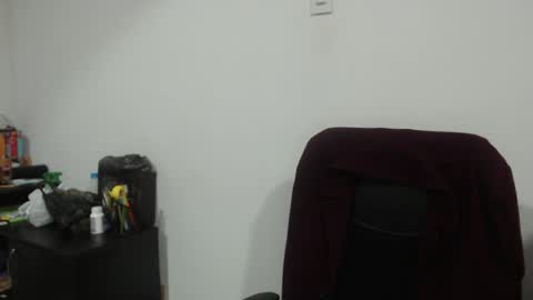 Snapshot of violettouse chatting on 04.30.26 Jhon online show from 04.30.26