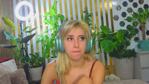 Violetta online show from 10.20.25