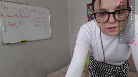 Violet online show from 09.28.25
