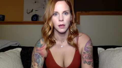 Violet online show from 12.04.24