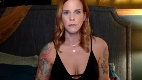 Violet online show from 01.15.25