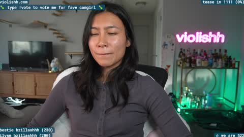 Snapshot of violishh chatting on 01.13.25 follow me on twitter violishh and ig violishh online show from 01.13.25