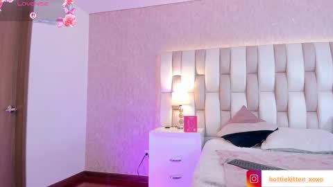 VIOLLET online show from 03.14.26