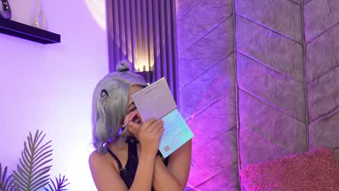 viollettebylyly online show from 04.08.26