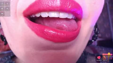 Snapshot of vip_sweetness chatting on 05.01.26 vip sweetness online show from 05.01.26