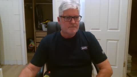 Snapshot of viper654321 chatting on 05.13.26 viper654321 online show from 05.13.26
