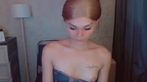 Snapshot of virgenpearl chatting on 02.15.26 Pearl online show from 02.15.26