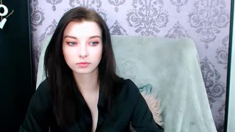 Snapshot of virgiluna chatting on 02.02.26 VirginLuna online show from 02.02.26