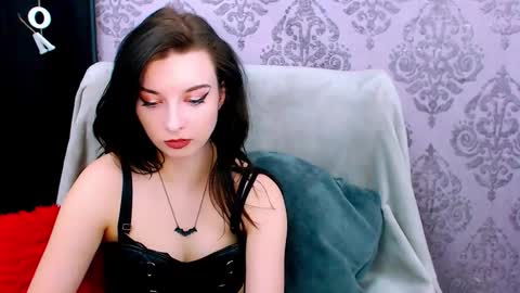 Snapshot of virgiluna chatting on 02.12.26 VirginLuna online show from 02.12.26