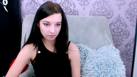 Snapshot of virgiluna chatting on 02.23.26 VirginLuna online show from 02.23.26