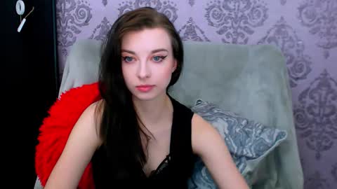 Snapshot of virgiluna chatting on 05.20.26 VirginLuna online show from 05.20.26