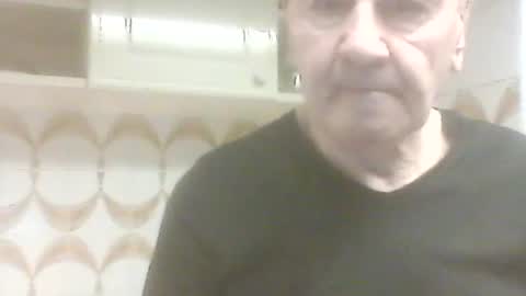 Snapshot of virgomandel chatting on 11.30.25 virgomandel online show from 11.30.25