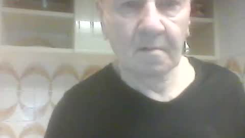 Snapshot of virgomandel chatting on 12.18.25 virgomandel online show from 12.18.25