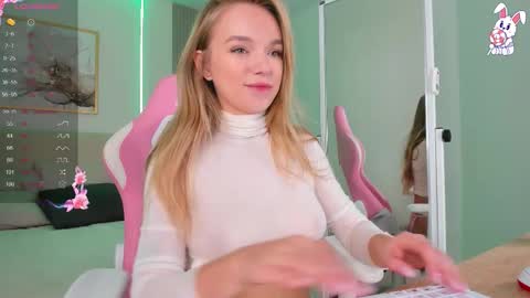 Chloe online show from 11.24.25