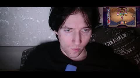 Snapshot of vitiligoboyy chatting on 12.22.25 vitiligoboyy online show from 12.22.25