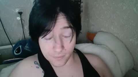 Snapshot of vitiligoboyy chatting on 02.05.26 vitiligoboyy online show from 02.05.26