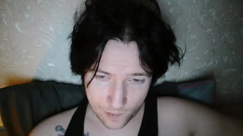 Snapshot of vitiligoboyy chatting on 02.26.26 vitiligoboyy online show from 02.26.26