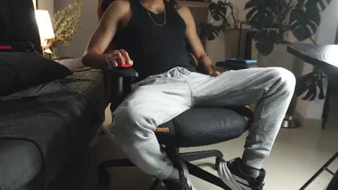 Snapshot of vito_benz chatting on 06.14.26 VITO BENZ online show from 06.14.26
