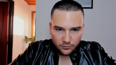 Snapshot of vito_ferrero chatting on 01.15.25 Vito Ferrer online show from 01.15.25