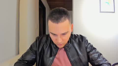 Snapshot of vito_ferrero chatting on 01.20.25 Vito Ferrer online show from 01.20.25