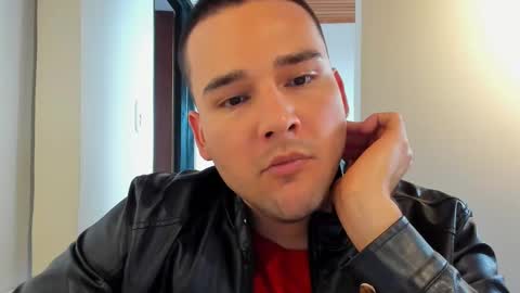 Snapshot of vito_ferrero chatting on 01.21.25 Vito Ferrer online show from 01.21.25