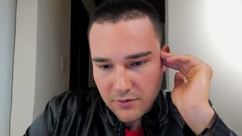 Snapshot of vito_ferrero chatting on 01.22.25 Vito Ferrer online show from 01.22.25