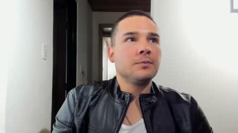 Snapshot of vito_ferrero chatting on 01.23.25 Vito Ferrer online show from 01.23.25