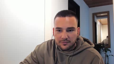 Snapshot of vito_ferrero chatting on 02.16.25 Vito Ferrer online show from 02.16.25