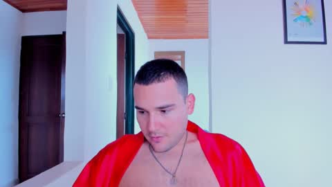 Snapshot of vito_ferrero chatting on 02.25.25 Vito Ferrer online show from 02.25.25