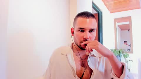 Snapshot of vito_ferrero chatting on 03.08.25 Vito Ferrer online show from 03.08.25