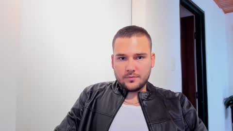 Snapshot of vito_ferrero chatting on 03.11.25 Vito Ferrer online show from 03.11.25