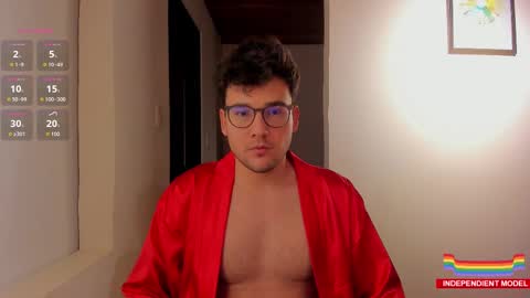 Snapshot of vito_ferrero chatting on 09.08.25 Vito Ferrer online show from 09.08.25