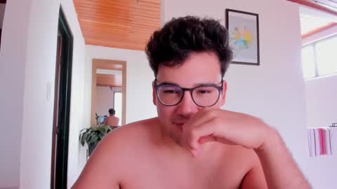 Snapshot of vito_ferrero chatting on 09.10.25 Vito Ferrer online show from 09.10.25