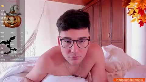 Snapshot of vito_ferrero chatting on 10.04.25 Vito Ferrer online show from 10.04.25