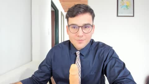 Snapshot of vito_ferrero chatting on 10.21.25 Vito Ferrer online show from 10.21.25