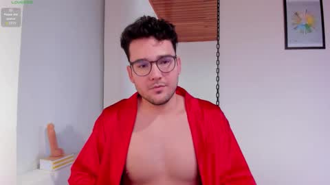 Snapshot of vito_ferrero chatting on 10.27.25 Vito Ferrer online show from 10.27.25