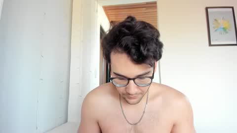 Snapshot of vito_ferrero chatting on 02.14.26 Vito Ferrer online show from 02.14.26