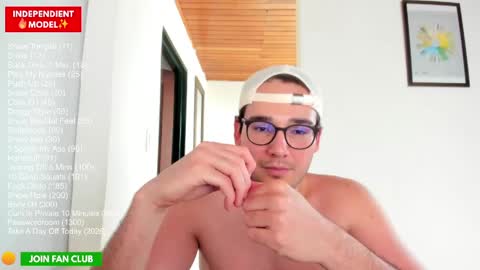 Snapshot of vito_ferrero chatting on 04.29.26 Vito Ferrer online show from 04.29.26